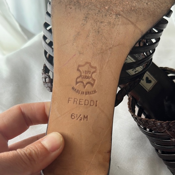 Bright - Picture 3 of 5